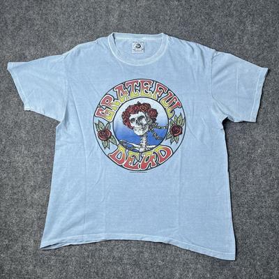Tops – T-Shirts