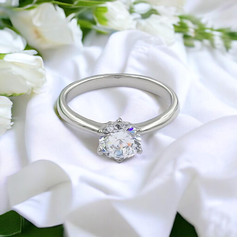 Gold-Plated Titanium Steel Ring with Large Zirconia Stone - Versatile Women's Wedding Band Design