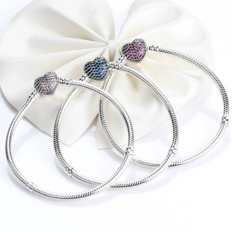 Heart Shaped Womens Fashion Bracelet With Sparkling Rhinestones For Spring 2023