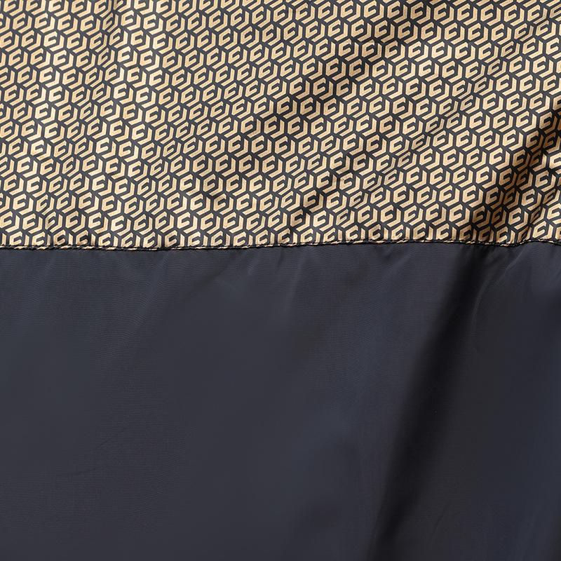 Schwarze Winter-Baumwolljacke für Frauen mittleren Alters und ältere Frauen - Kurz, Stilvoll, Gefütterte Oberbekleidung für Mama und Oma