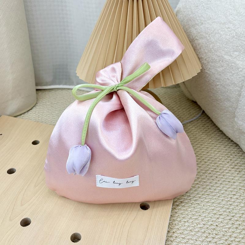 Vest Shape Tulip Wrist Bag Tope Handle Silk cloth Wedding Beauty Bag Large Capacity New Chinese Style Goddess Day Gift Bag Party