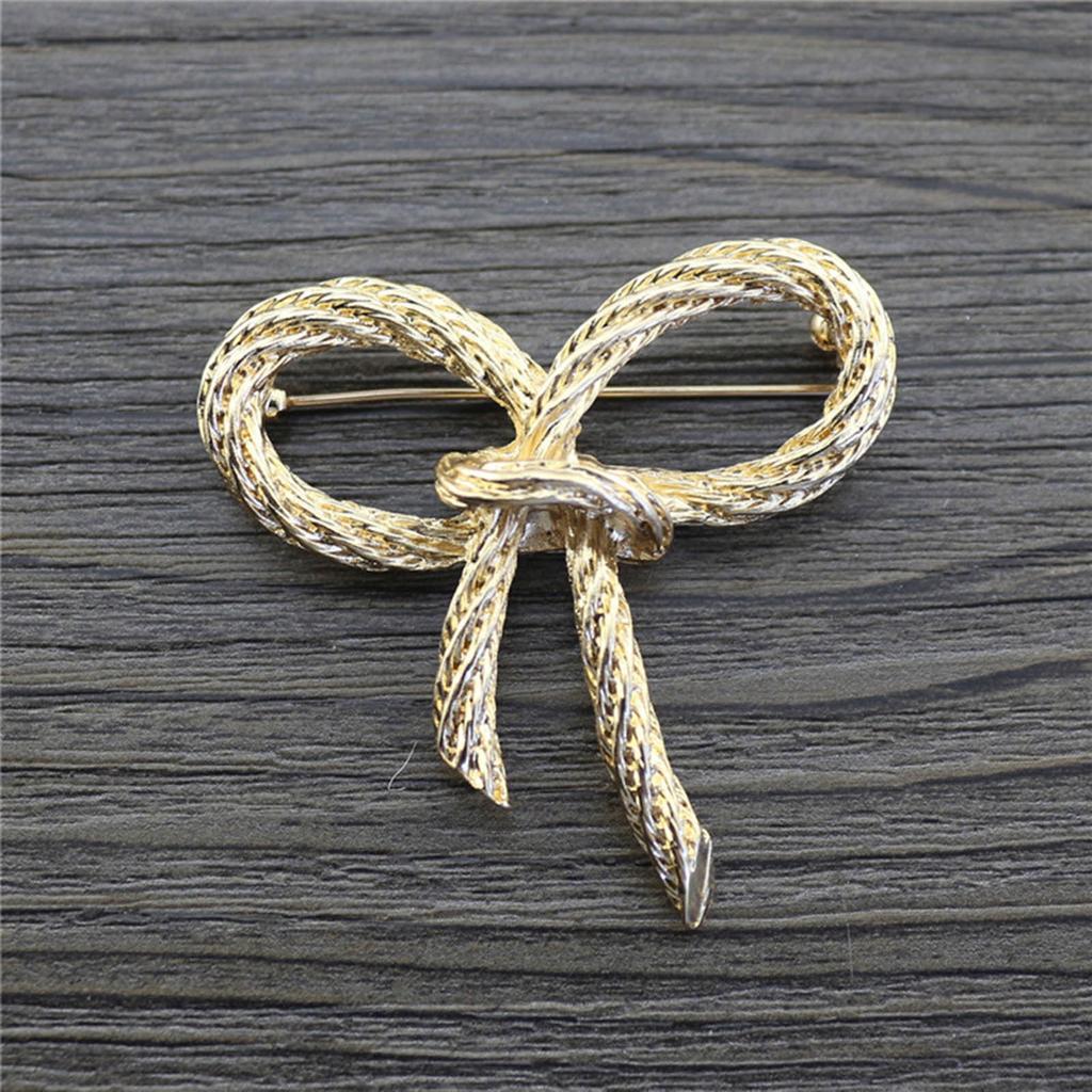 Versatile Twisted Bowknot Collar Pin Charm Fashionable Brooch Ornament Trendy Party Dress Decoration for Women and Girls