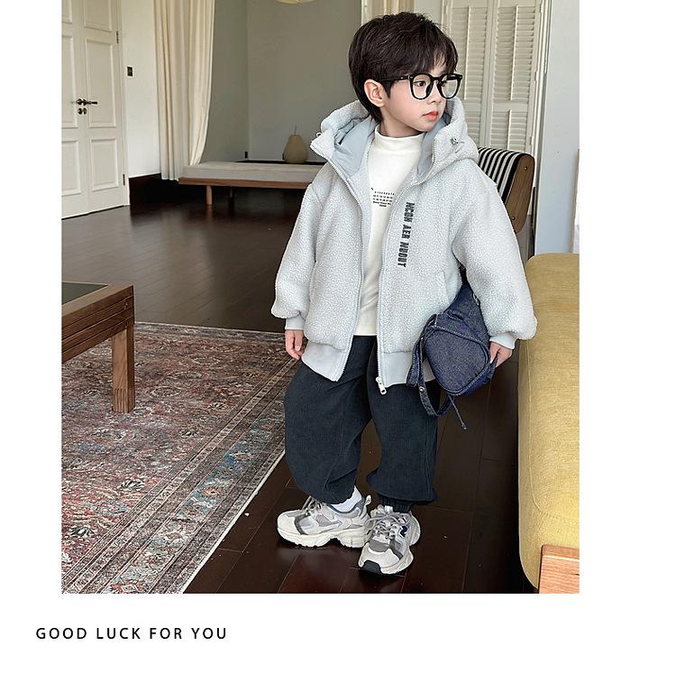 Fairy Tale Memory Boys' Winter Coat 2025: Fashionable Fuzzy Thickened Warm Sweater for Boys' Autumn/Winter.