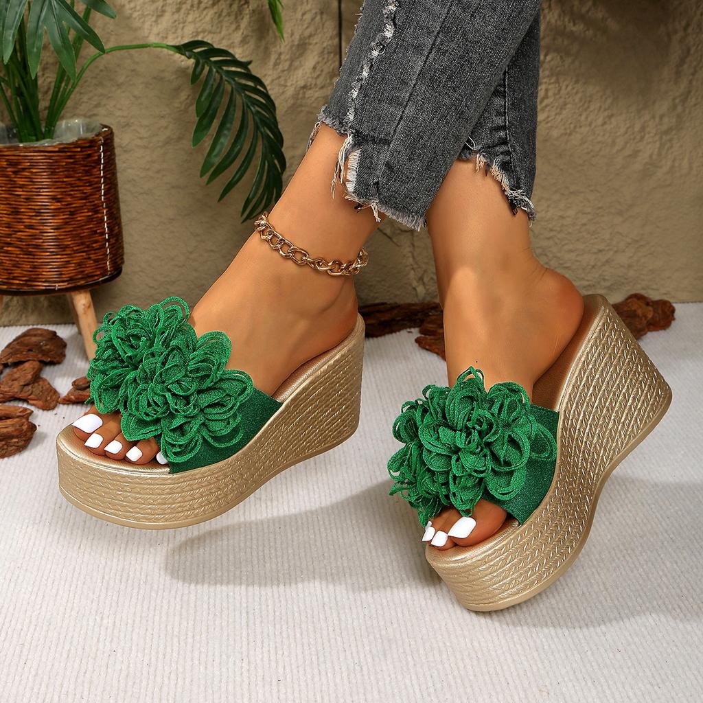 Slope heel beach slippers women's summer 2025 new fish mouth flower comfortable outdoor beach shoes women