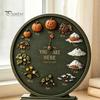 Forniture per Rituali Accoglienti a Casa Decorazione Calendario Mensile Stagionale in Legno, Orologio Stagionale Perpetuo Rotondo in Stile Rustico, Regalo per Amanti dell'Autunno Zucca Quattro