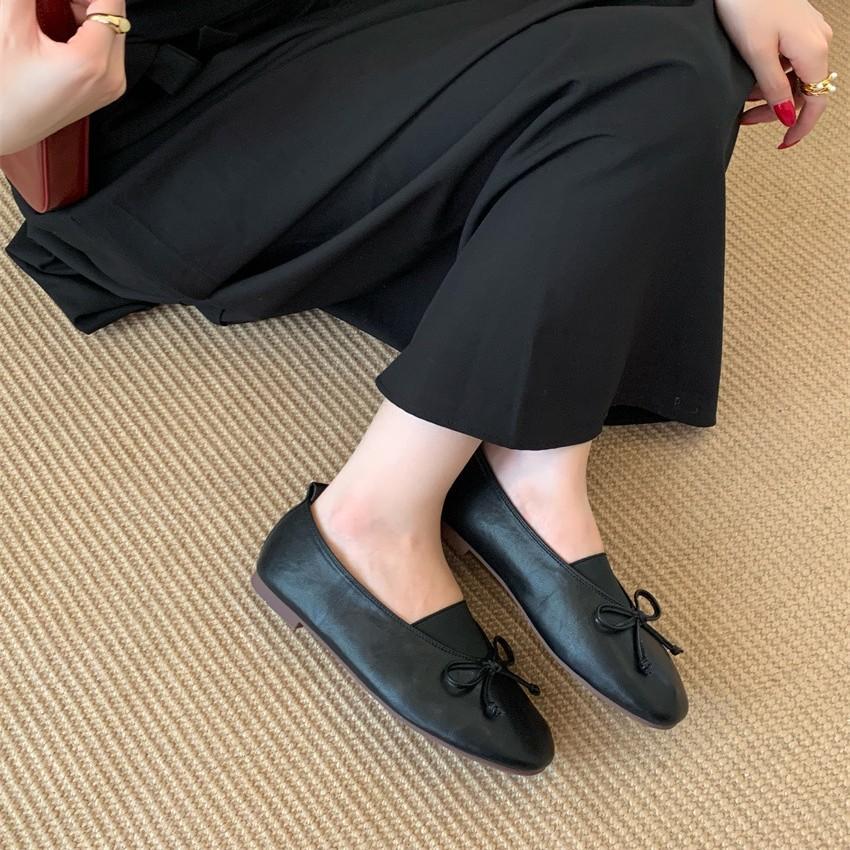 2025 Summer New One-pedal Design Round Head Flat-soled Single Shoes Women's Fashion Versatile Popular Shallow Mouth Ballet Shoes