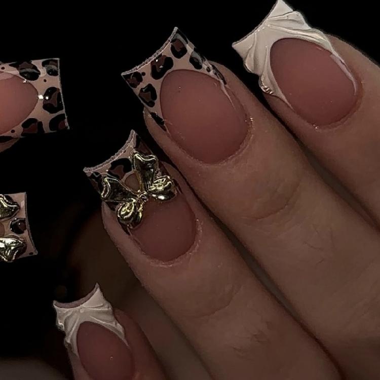 Reusable Press On Nail With Leopard Print 3D Bows Design Hypoallergenics ABS Material Instants Manicure Solution For Busy Women