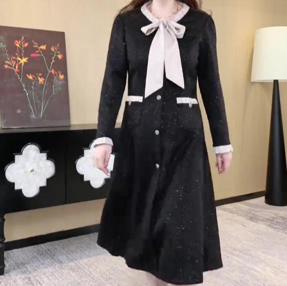 

Chic Plus Size Tie-Waist Dress: French-Inspired Autumn/Winter Style for Moms 3XL (160-180 jin)