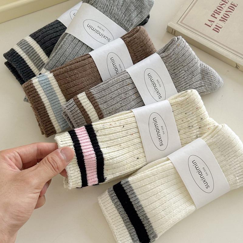 5 Pairs of Female Autumn and Winter Two Bar Striped Mid Tube Socks