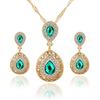 Versatile Set di Gioielli in Tre Pezzi: Collana e Orecchini Multicolor con Design a Goccia d'Acqua di Cristallo con Diamanti.