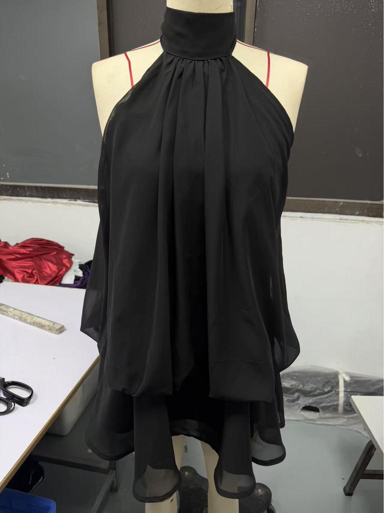 Europäisches & Amerikanisches Urlaubs-Schmal geschnittenes rückenfreies Neckholder-Top & Flauschiges Rock-Kleid für Damen