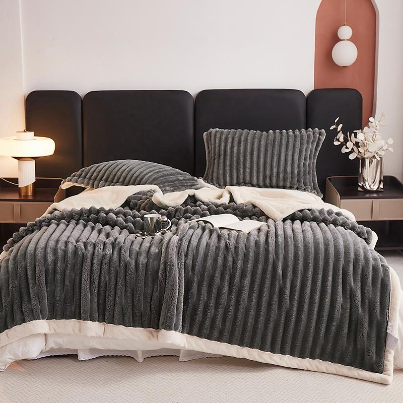 Autumn Winter Arctic Velvet Blanket Thicken Warmth Skin Friendly Bed Blankets High Quality Warm Comfortable Sofa Throw Blanket
