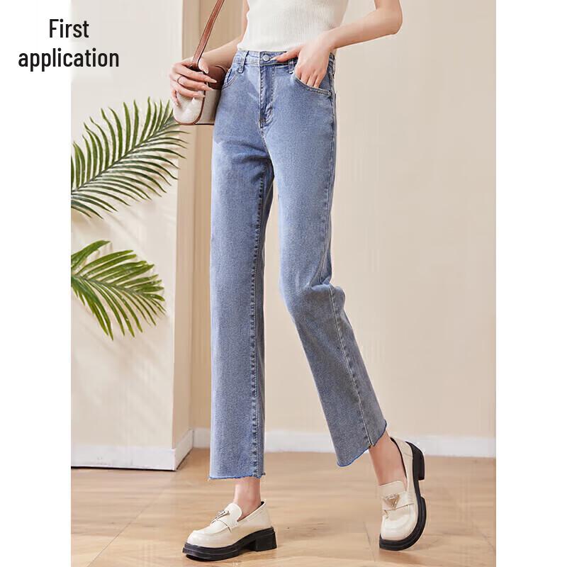 

Women s High-Waist Straight Leg Cropped Jeans M