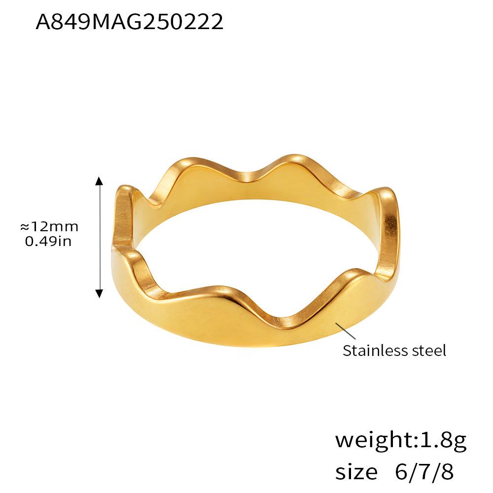 Qiong Yao Minimalist Wave Band: 18K Gold-Plated Stainless Steel Ring