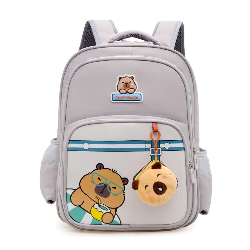 

Школьный рюкзак Ученик начальной школы Капибара мультяшный любовь ребенок рюкзак большой вместимости рюкзак для 1-3 класса серый