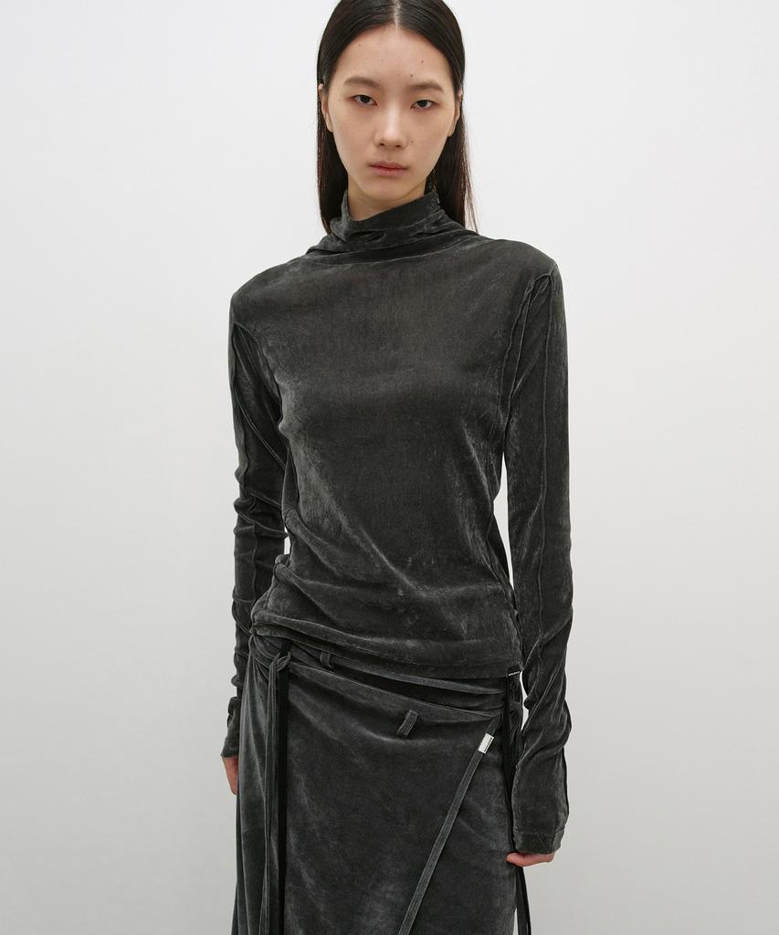 INSILENCE WOMEN Velvet Mesh Turtleneck T-Shirt Charcoal
