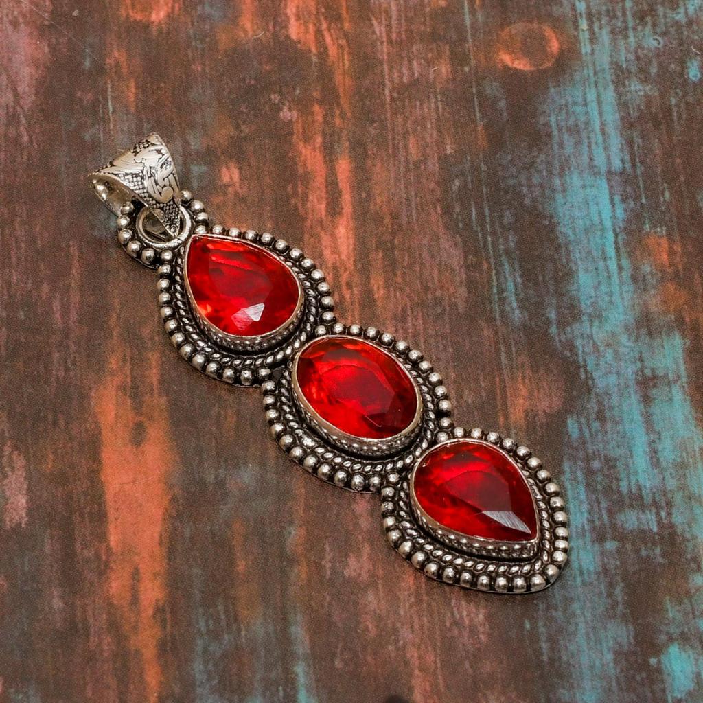 Wunderschöner handgefertigter Mosambik-Granat-Edelstein-Anhänger aus 925er-Sterlingsilber