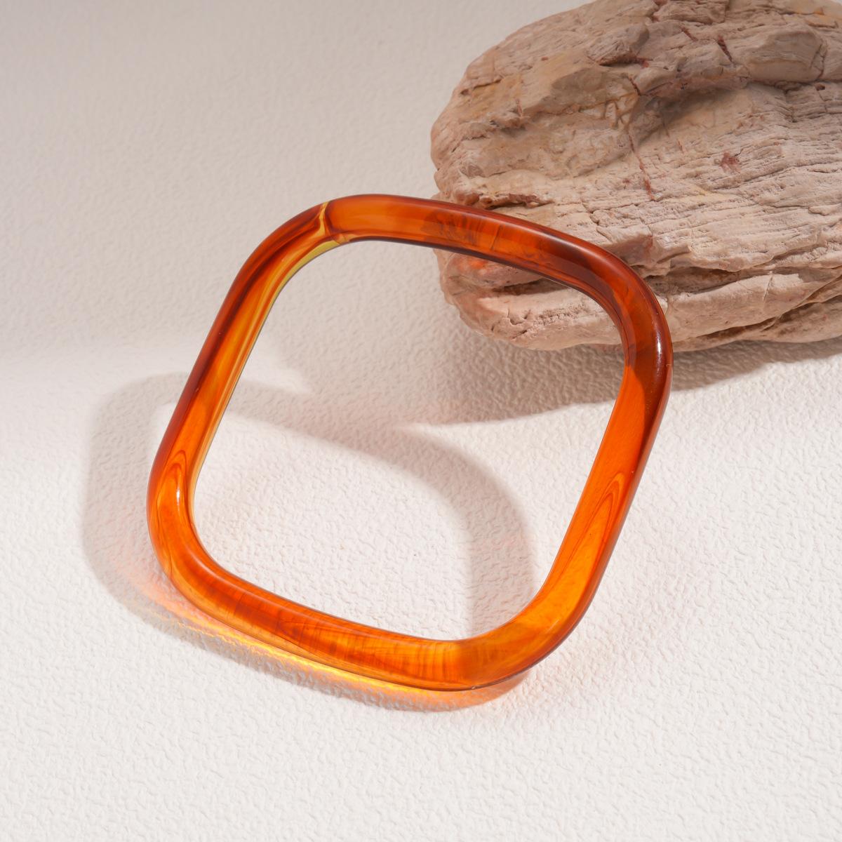 Acrylic smudge irregular geometric bracelet Maillard fashion jewelry