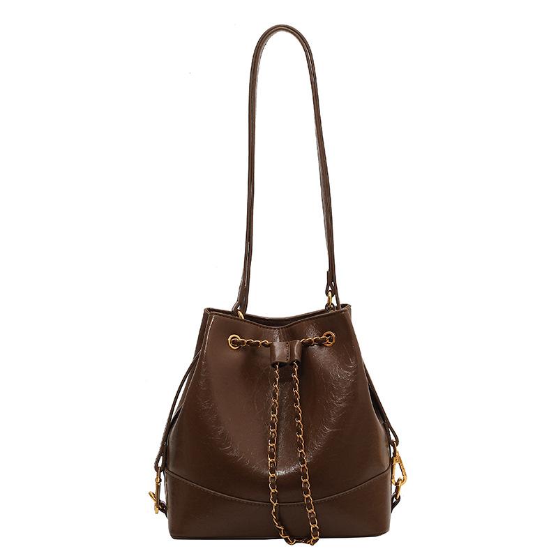 

Spring and summer casual texture large-capacity backpack bag women s new retro travel backpack single shoulder bucket bag