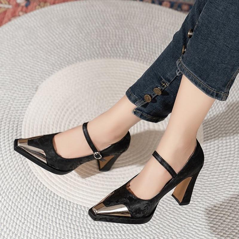 Fashion Autumn New Single Shoes Women Fashion Pointed Shallow Mouth Metal Head Line with Temperament Chunky Heels