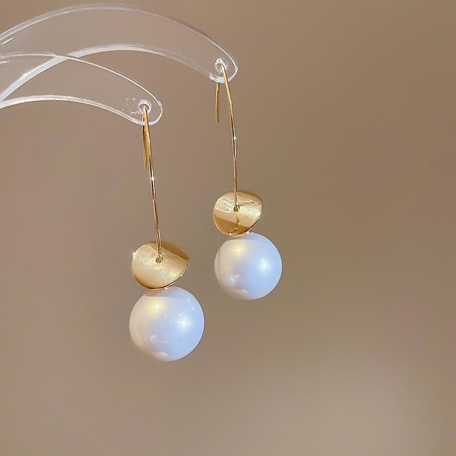 Elegant Pearl Petal Tassel Earrings - High-End, Versatile Design with a Touch of Luxury