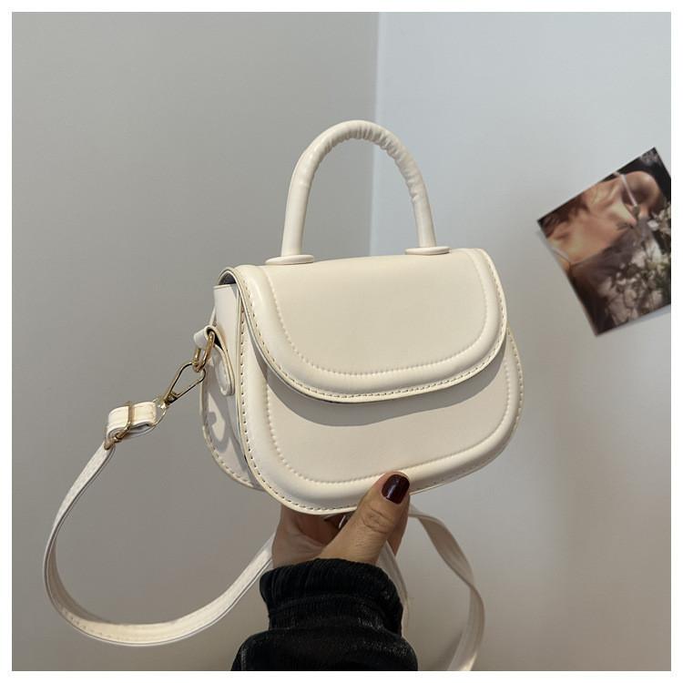 Trendy Vintage Saddle Bag 2024 Spring Summer New Versatile Tote Bag Stylish Casual Shoulder Crossbody Bag Wholesale