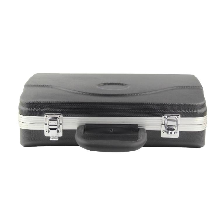 

Compact Design Clarinet Case Offering Enhanced Security and Easy Portability Plastic Texture Suitable for Busy Musicians 1