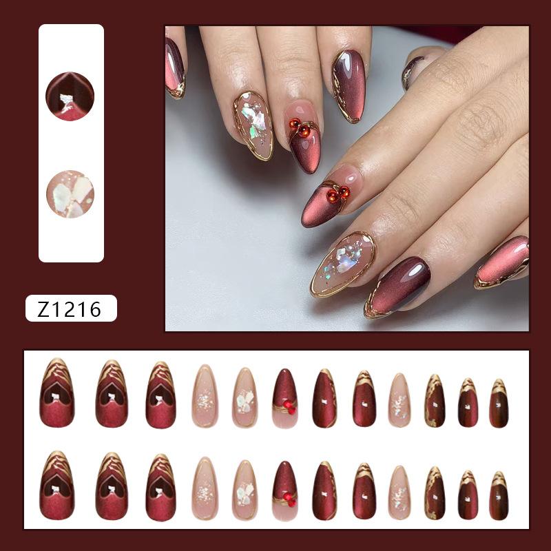 

Three-dimensional spar dark red love cat s eye gilt pearl temperament European and American ins style removable manicure 24 pieces