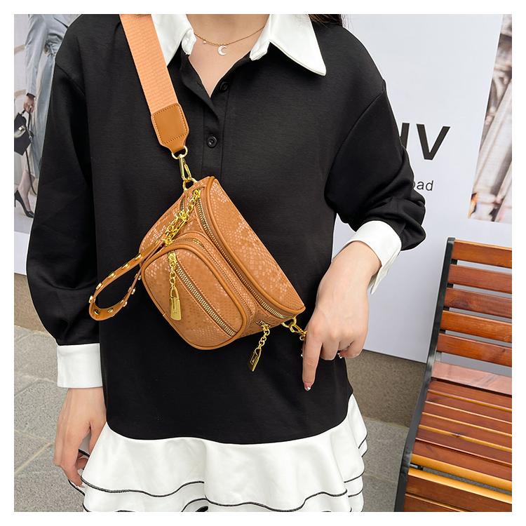 Leather Bag Women's Black Fashion Waist Bag Fanny Pack Large Capacity Phone Crossbody Bags For Chest Bags Rivet Belt Bag Waist Pack