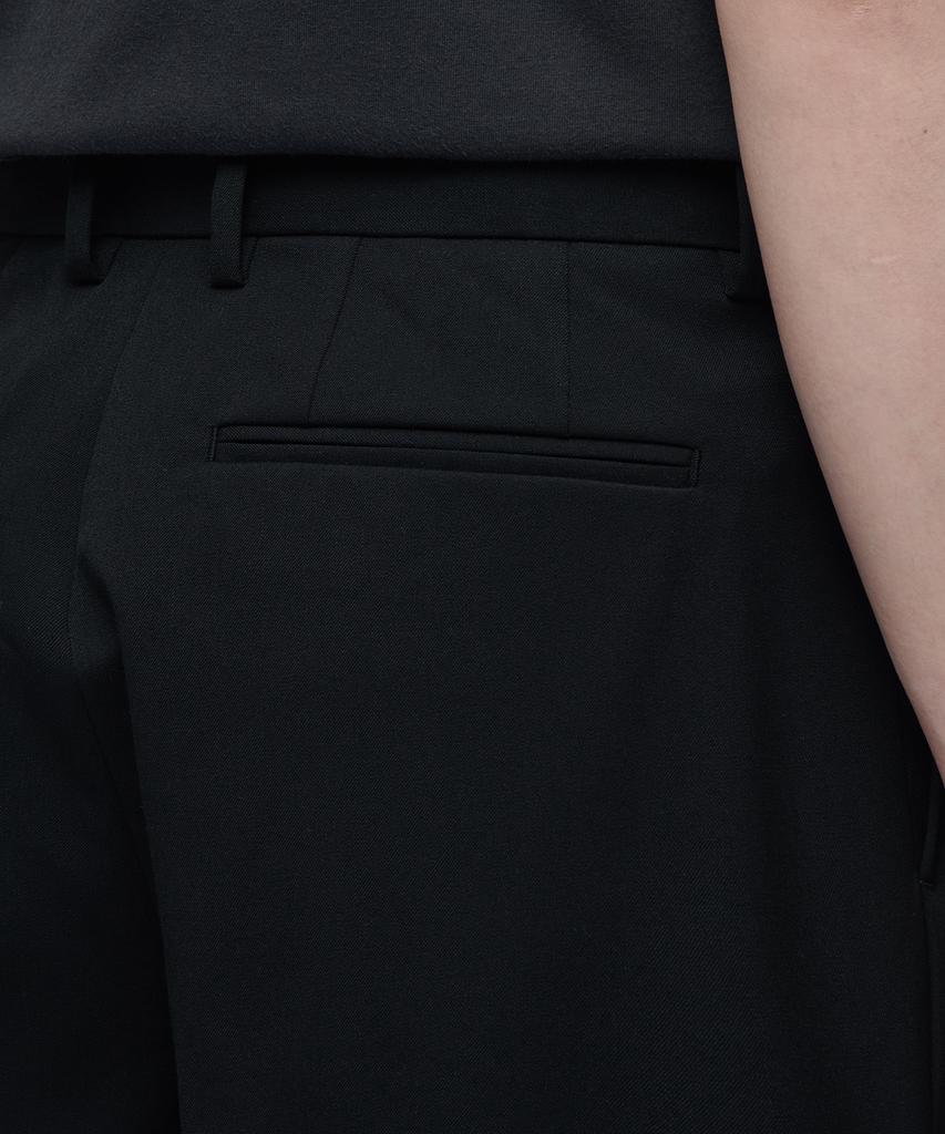 MUSINSA STANDARD Side Adjust Two-Tuck Wide Slacks [Black]