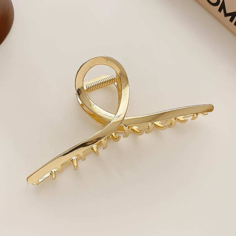Elegant Korean Shark Metal Hairpin Clip for Stylish Hair