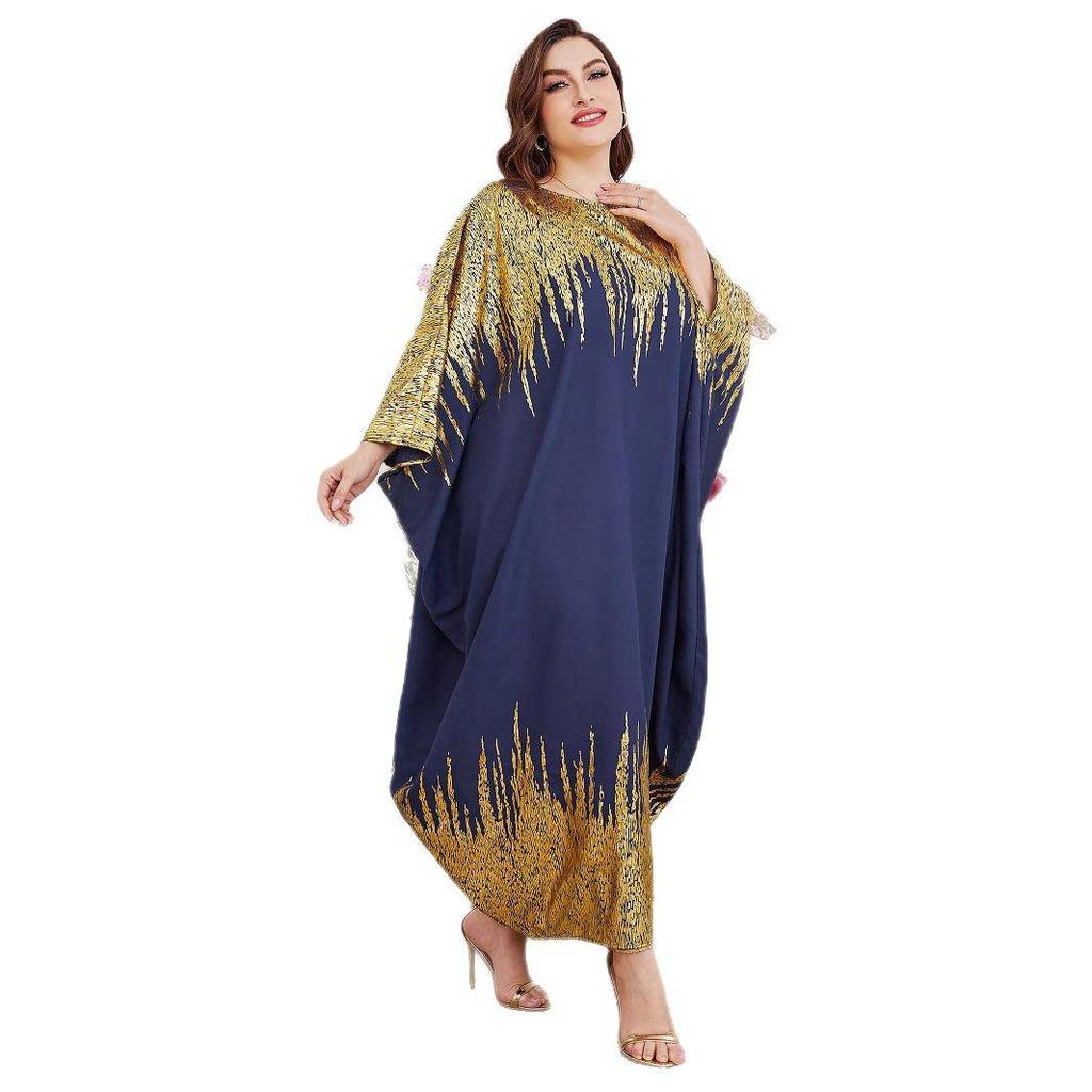 3057 Nahöstliches muslimisches Kleid: Kontrastnähte, weiter Fledermausärmel, Langarm mit Heißprägung