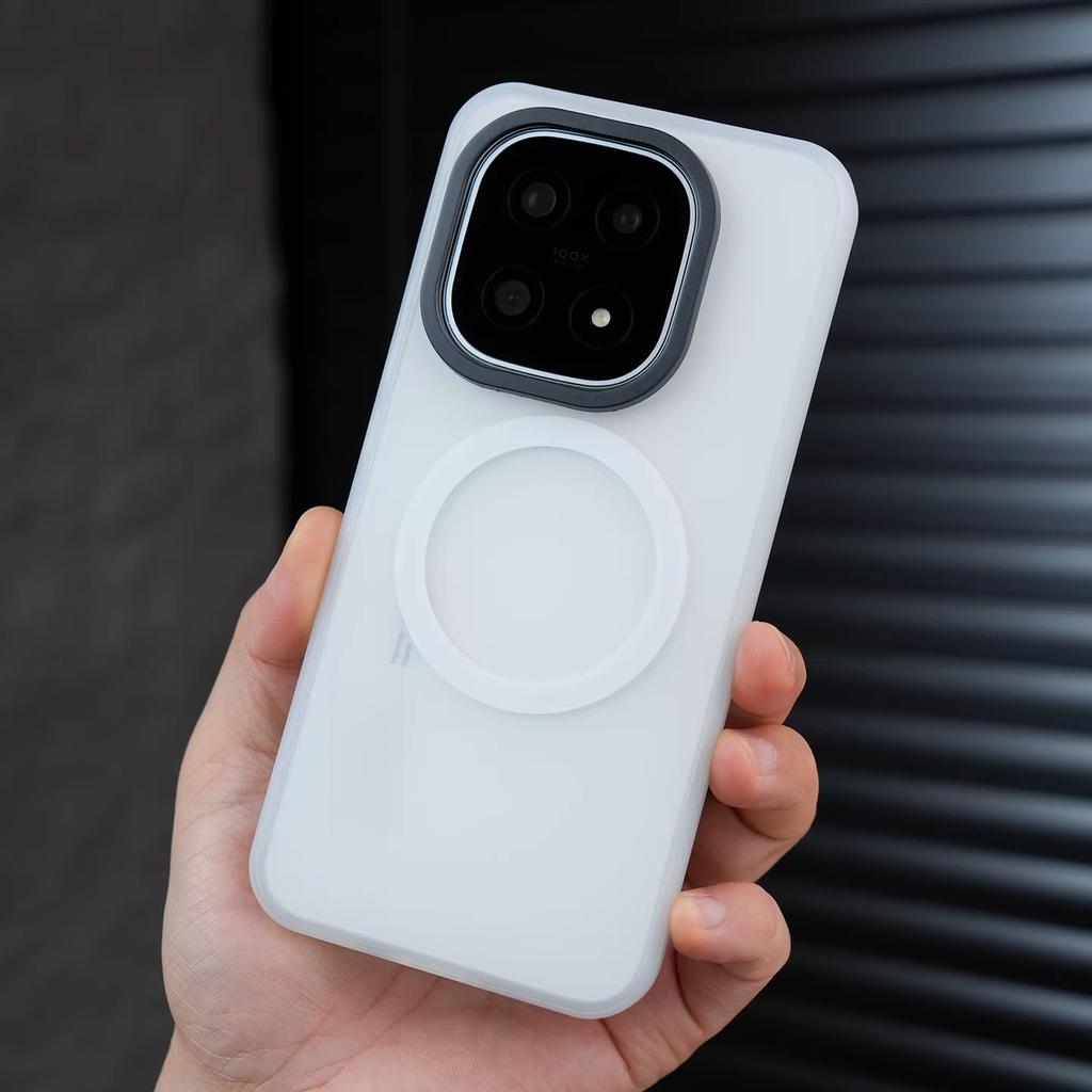 Do vivo iQOO 15 Ultra Etui Półprzezroczyste Matowe Z Magnetycznym Uchwytem MagSafe Ochronne Pokrowiec na Telefon Do iQOO 15 Ultra Obudowa Zderzak