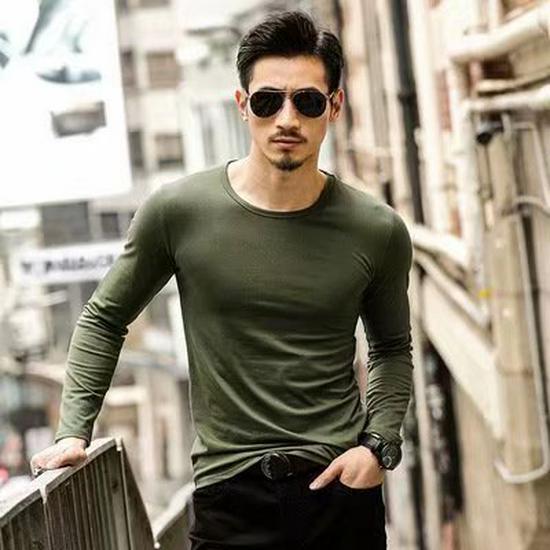 Men's Slim Fit Long-Sleeve Round Neck T-Shirt - Solid Color Autumn Top