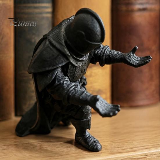 Stylish Desktop Pen Display 3D Printed Knight Holder, Medieval Armor Pencil Stand Figurine Organizer, Creative Ornament for Office Study Gaming Table