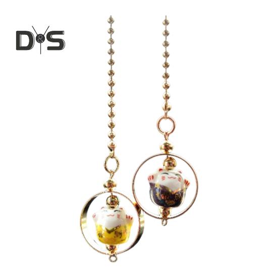 Přívěsek na zpětné zrcátko do interiéru auta, závěsné příslušenství, snadno se zavěsí, rozkošný vzhled, závěsná dekorace s motivem kočky pro štěstí