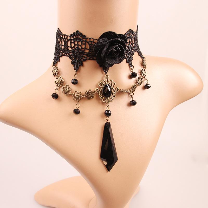 Vintage Gothic Rose Gemstone Teardrop Necklace with Lace Collar Design