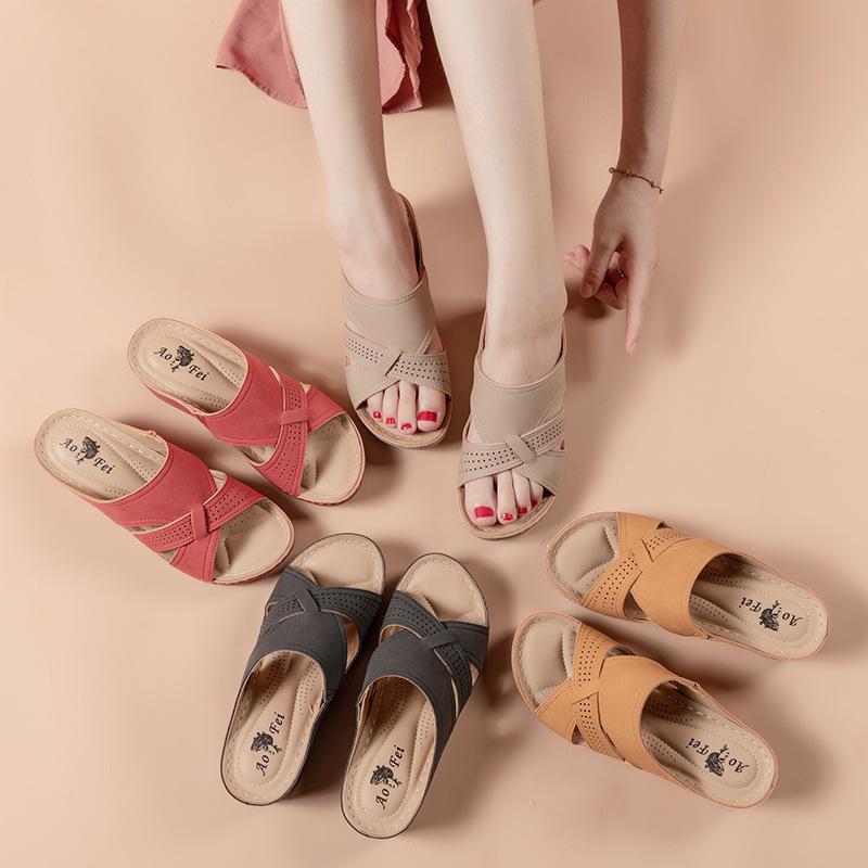 Talpă PU cu talpă groasă pentru purtarea pantofilor mamei Sandale de damă cu tocuri înclinate Papuci retro decupați Sandale romane