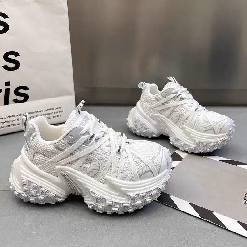 Europäische Reifen-Dad-Schuhe Damen 2025 Sommer neue silberne dicksohlige Füße klein vielseitig höhenvergrößernde Sport- und Freizeitschuhe