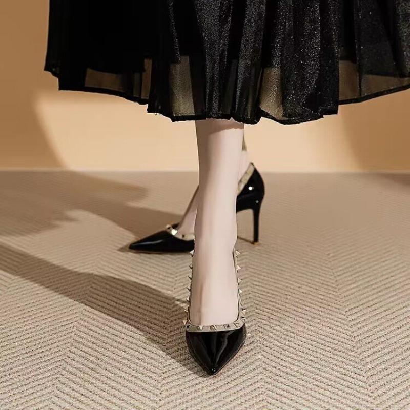 Single Shoe Fashion Pointed Toe Shallow Rivet Patent Leather Slide-In Stiletto Non-Slip Pumps
