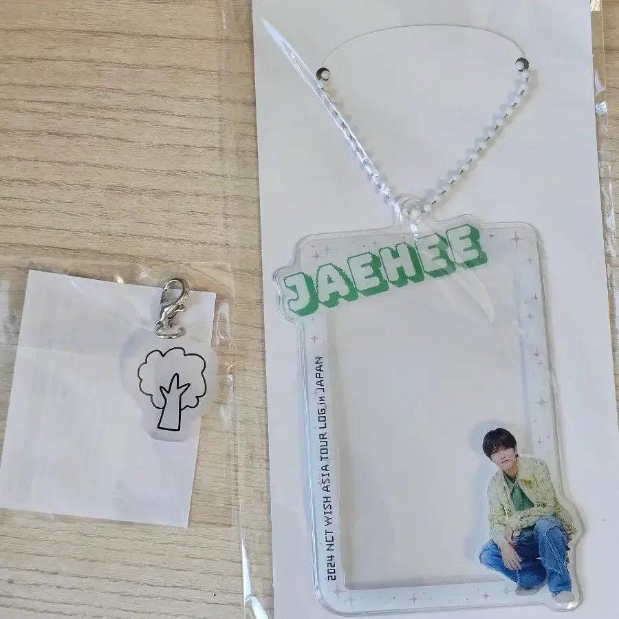 NCT WISH Jaehee Daeyoung Japan Login Tour Concert Fan Meeting Random Gacha photocard holder