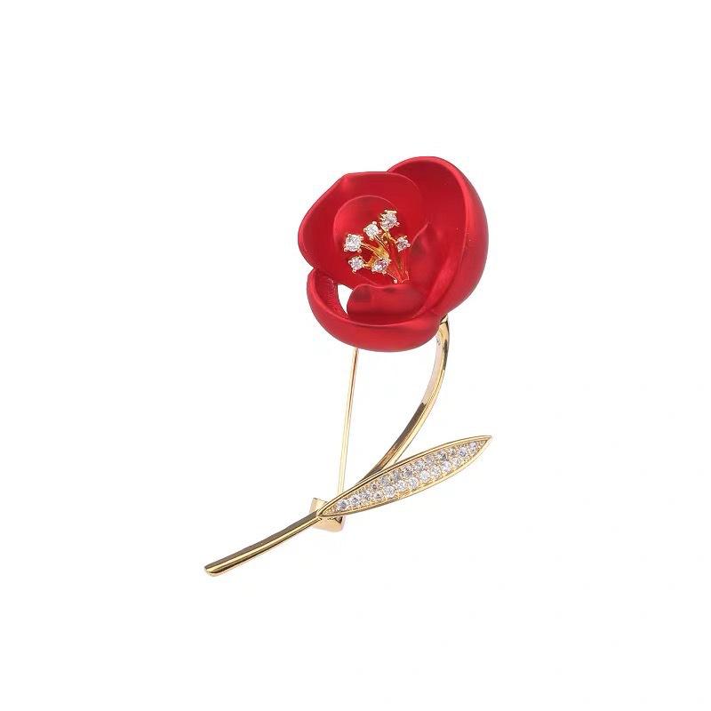 High-End Chinese Style Red Flower Brooch Pin - Unique Niche Cheongsam Accessory for Women