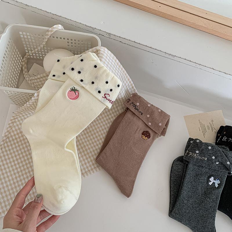 Female Autumn New Lovely Embroidery Sweet Polka Dot Flanging Tube Stack Socks