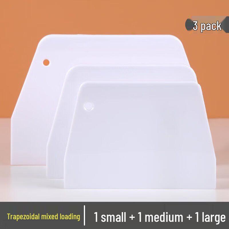 

Plastic Baking & Cake Scraper