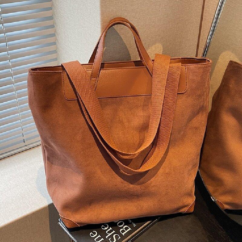Large capacity casual bag women's new simple personalized suede handbag niche messenger bag