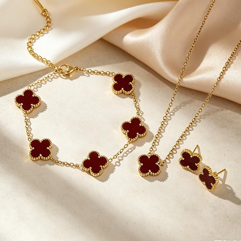 18 Karat Glücksklee Schmuckset: Vierblättriges Kleeblatt Halskette, Armband und Ohrringe