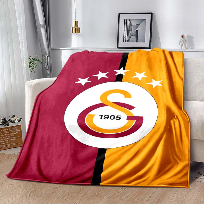 Graffiti Texture Football Club Print Flannel Blanket, Soft Warm Throw Blanket for Sofa Bed Couch Home Decor
