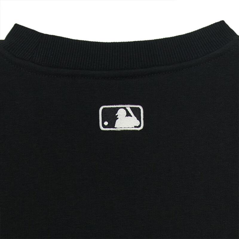 MLB Unisex New York Yankees Small Logo Crew Neck Pullover Sweatshirt