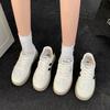 Kleine weiße Schuhe Damen neu Frühling und Herbst Plateau Retro Lässig Vielseitig Studenten Sportschuhe