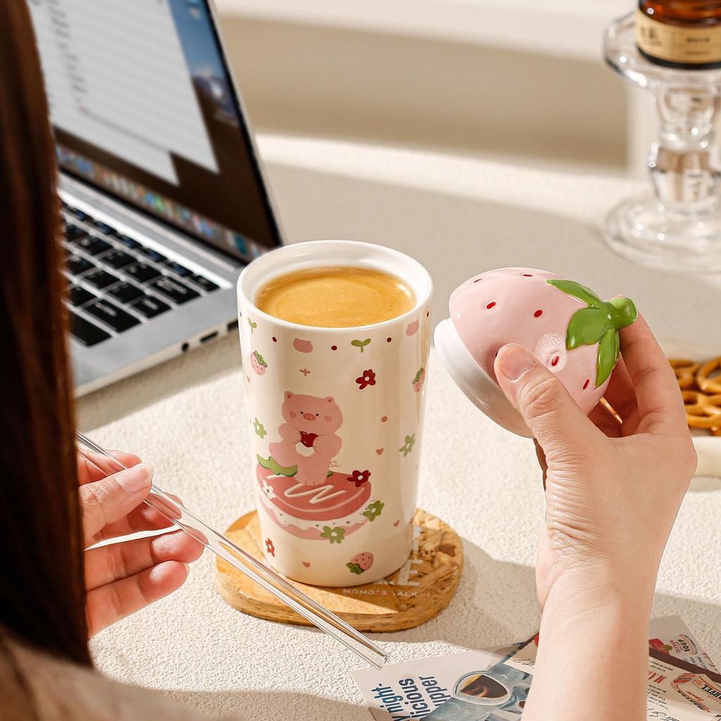 Popular cute strawberry bear ceramic cup creative student mug office large capacity girls water cup souvenir